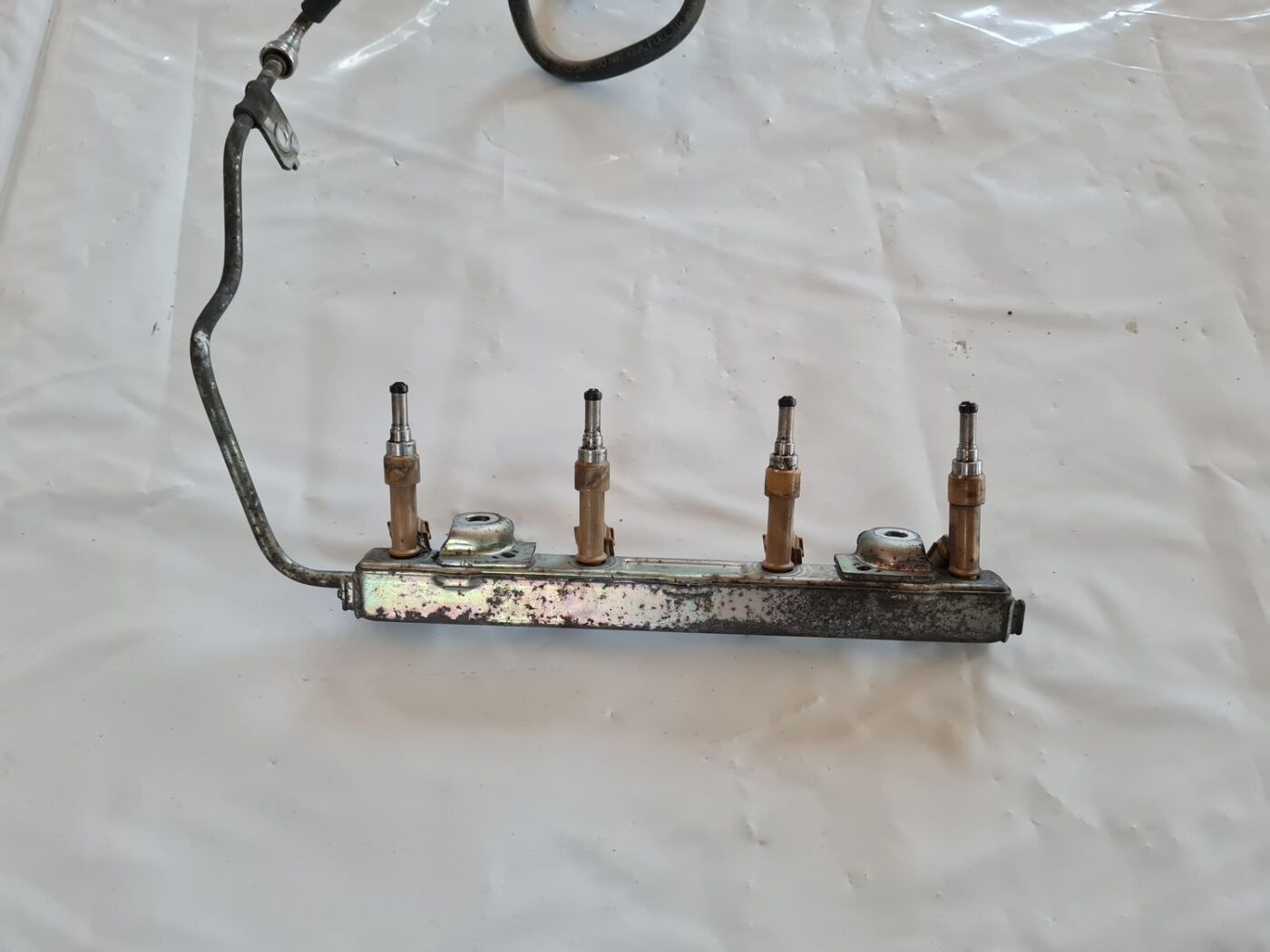 Degvielas sadales caurule priekš TOYOTA AURIS 2007 5 Degvielas sadales caurule priekš TOYOTA AURIS 2007