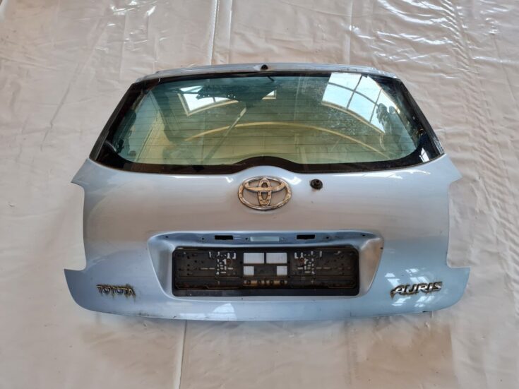 Bagāžnieka vāks priekš TOYOTA AURIS 2007