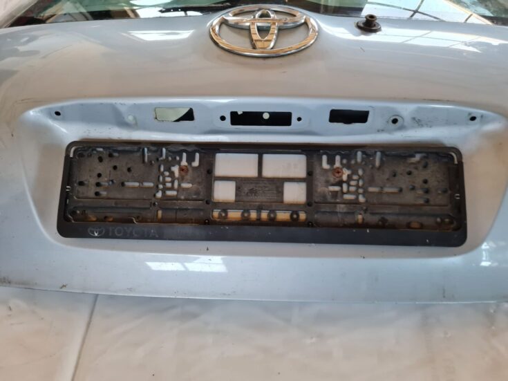 Bagāžnieka vāks priekš TOYOTA AURIS 2007