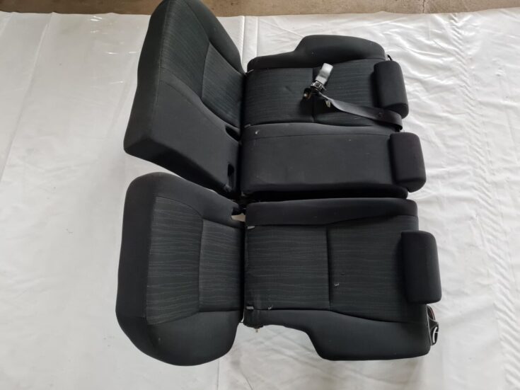Aizmugurējais sēdeklis priekš TOYOTA AURIS 2007