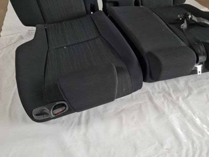 Aizmugurējais sēdeklis priekš TOYOTA AURIS 2007