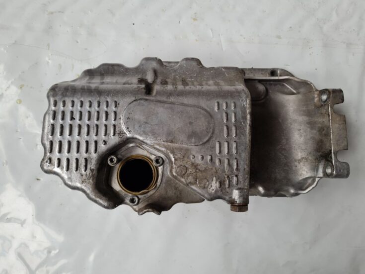 Dzinēja eļļas vācele priekš VW GOLF 5 2004