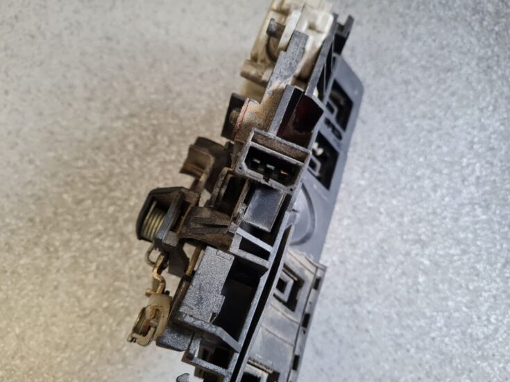 Bagāžnieka vāka slēdzene priekš AUDI A6 1998