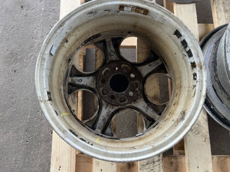 Lietais disks - vieglmetāla priekš VOLVO V70 2003 GREY