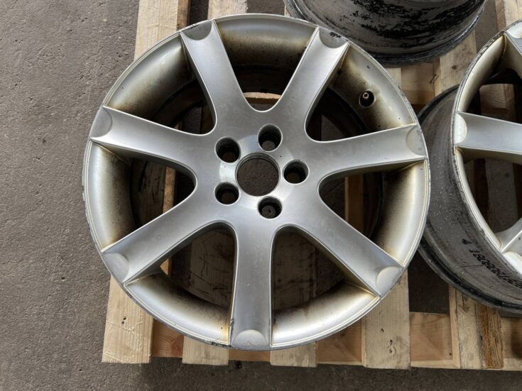 Lietais disks - vieglmetāla priekš VOLVO V70 2007