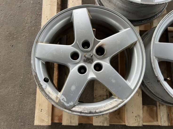 Lietais disks - vieglmetāla priekš PEUGEOT 407 2006