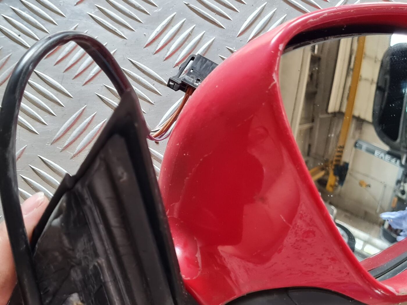 Ārējais spogulis, pa labi priekš VW PASSAT 2004 UNIVERSAL GREY 4 Ārējais spogulis, pa labi priekš VW PASSAT 2004 UNIVERSAL GREY