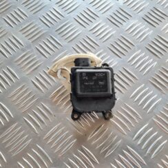 Apsildes sistēmas aktuators priekš VW PASSAT 2004 UNIVERSAL GREY