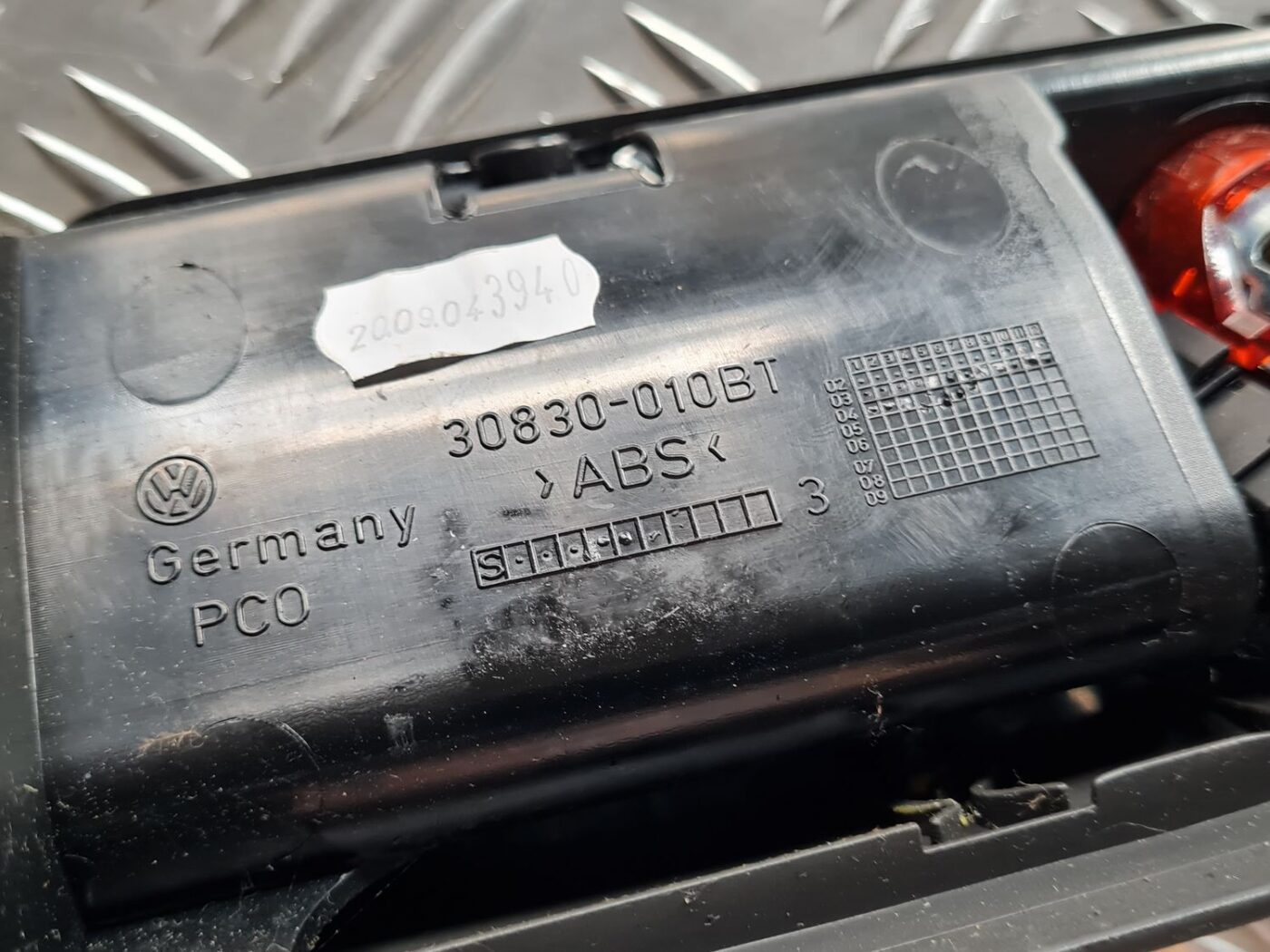 Pelnu trauks priekš VW PASSAT 2004 UNIVERSAL GREY 3 Pelnu trauks priekš VW PASSAT 2004 UNIVERSAL GREY