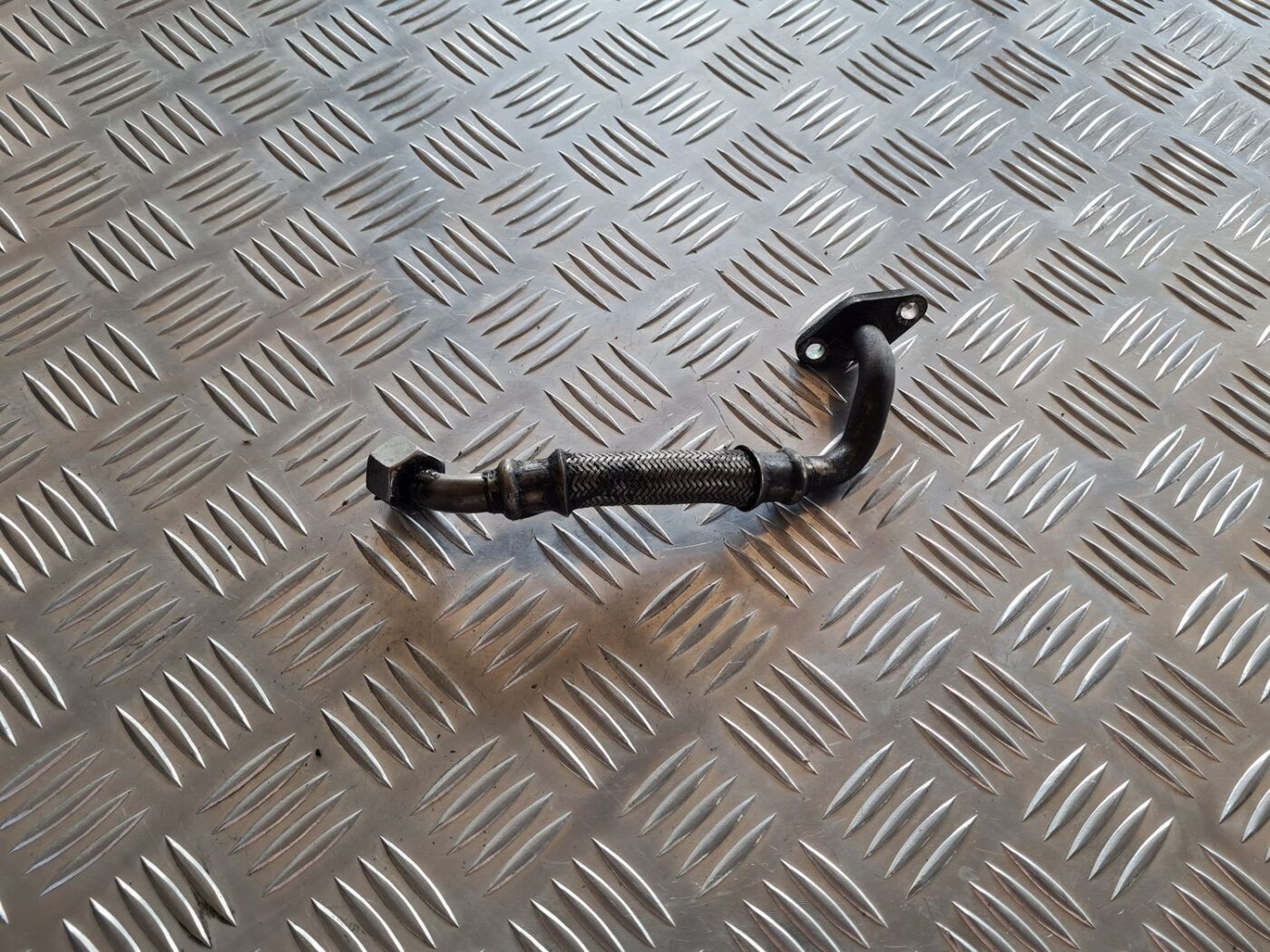 Turbīnas caurule priekš VW PASSAT 2004 UNIVERSAL GREY 1 Turbīnas caurule priekš VW PASSAT 2004 UNIVERSAL GREY