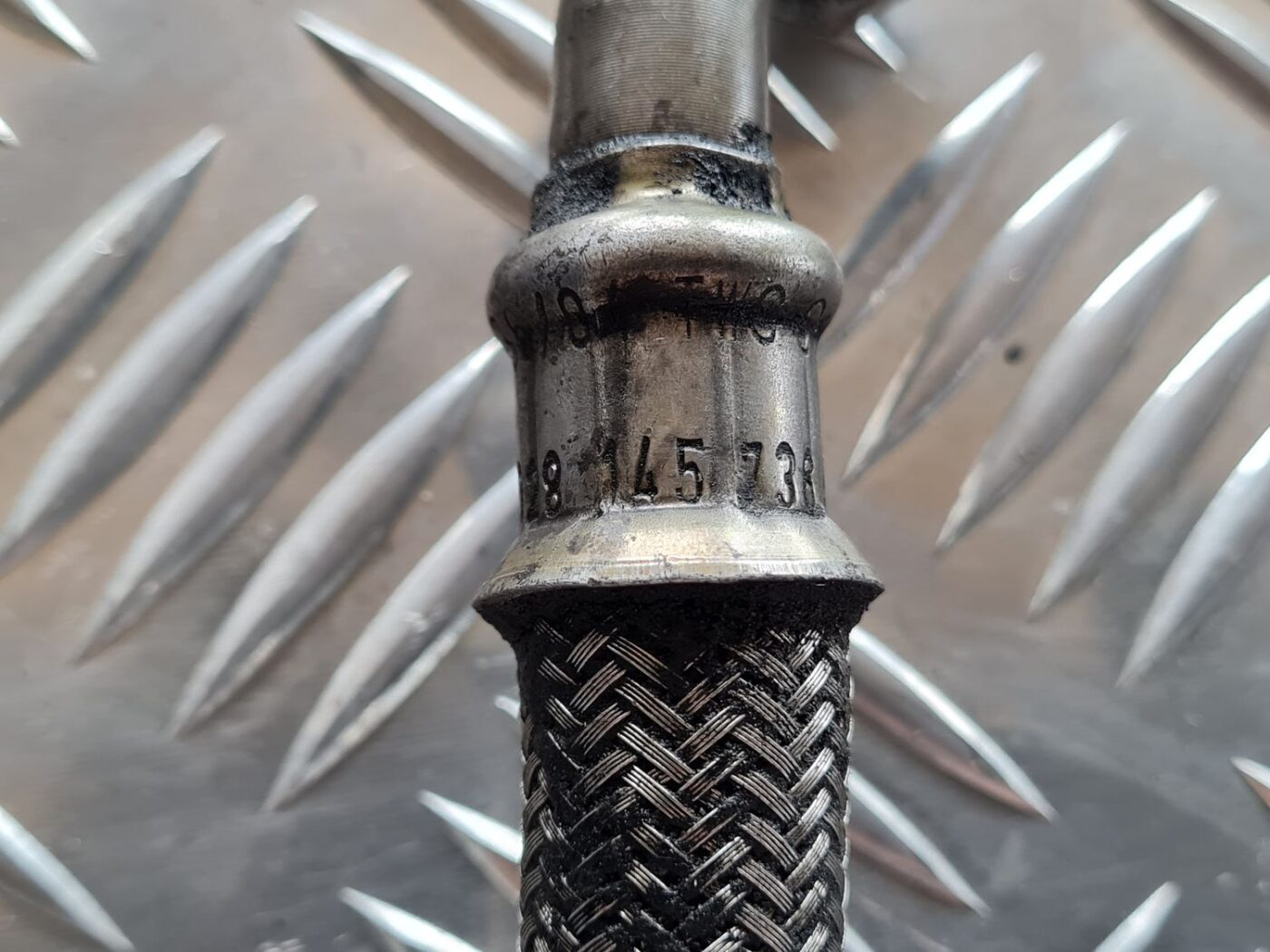 Turbīnas caurule priekš VW PASSAT 2004 UNIVERSAL GREY 4 Turbīnas caurule priekš VW PASSAT 2004 UNIVERSAL GREY