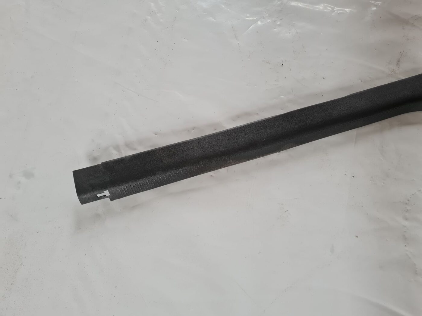 Sliekšņa kreisa uzlika priekš VW PASSAT 2004 UNIVERSAL GREY 2 Sliekšņa kreisa uzlika priekš VW PASSAT 2004 UNIVERSAL GREY