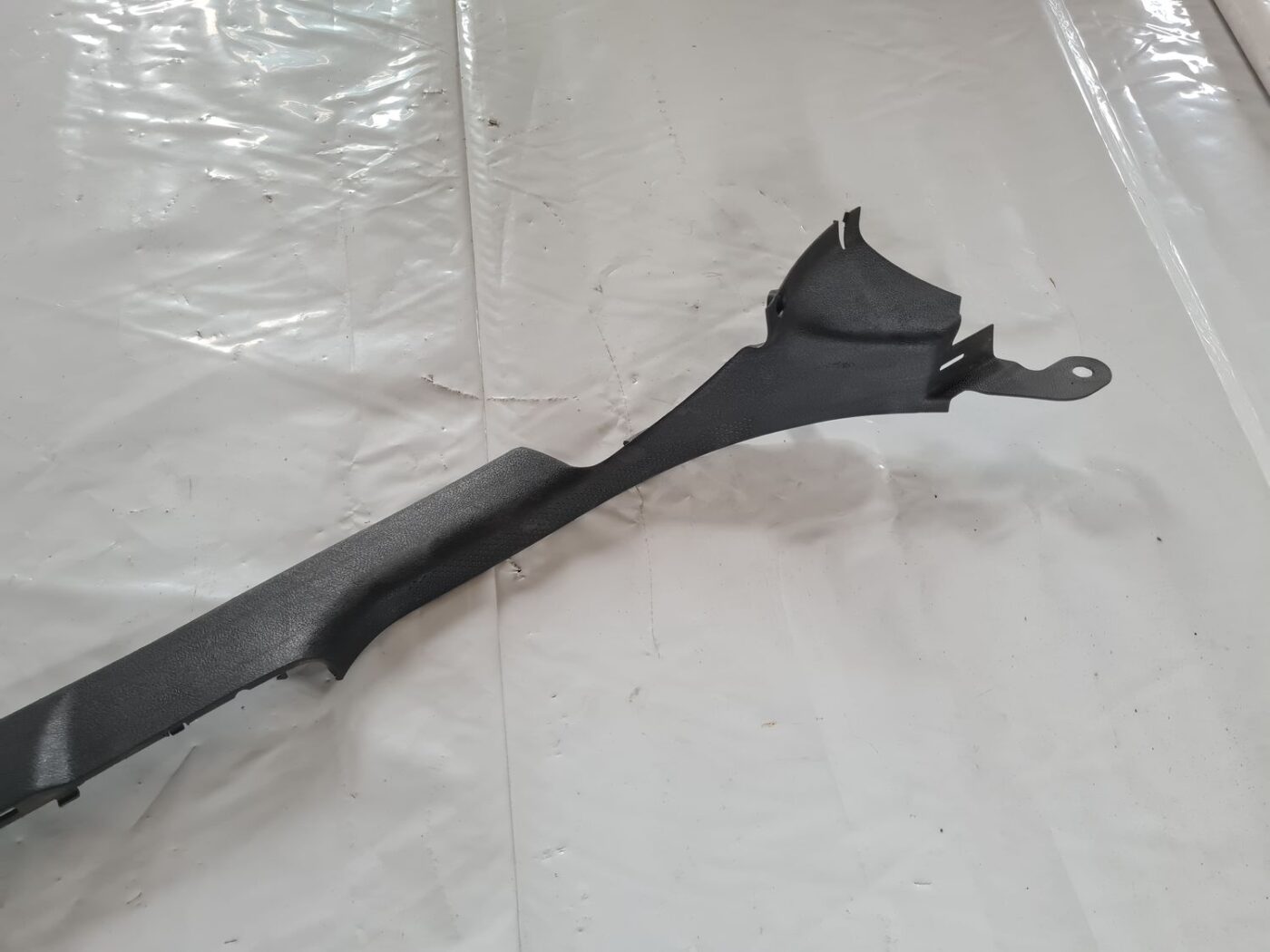 Sliekšņa kreisa uzlika priekš VW PASSAT 2004 UNIVERSAL GREY 9 Sliekšņa kreisa uzlika priekš VW PASSAT 2004 UNIVERSAL GREY