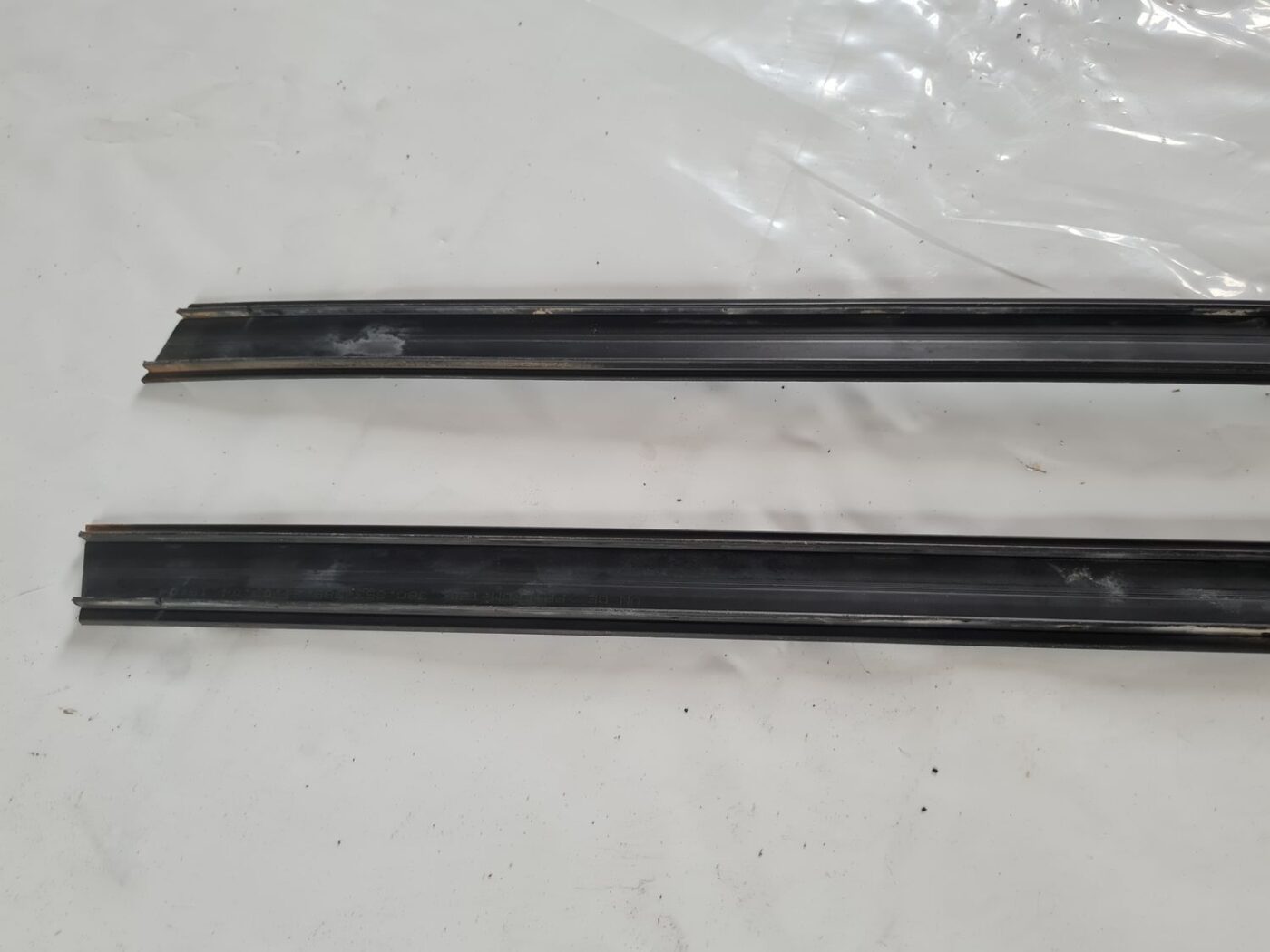 Jumta moldings priekš VW PASSAT 2004 UNIVERSAL GREY 7 Jumta moldings priekš VW PASSAT 2004 UNIVERSAL GREY