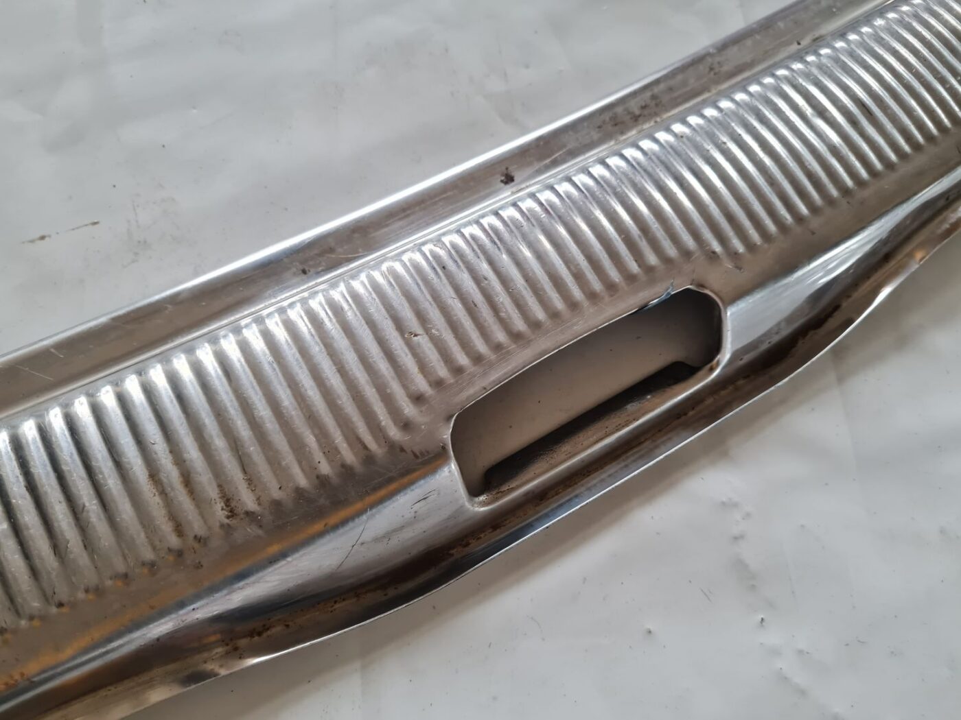 Bagažnieka nodalījuma sliekšņa uzlika priekš VW PASSAT 2004 UNIVERSAL GREY 6 Bagažnieka nodalījuma sliekšņa uzlika priekš VW PASSAT 2004 UNIVERSAL GREY