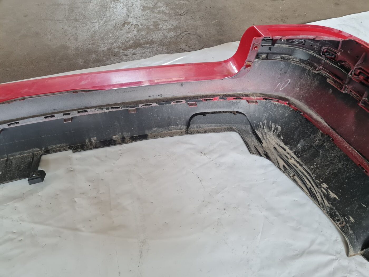 Aizmugures buferis priekš VW PASSAT 2004 UNIVERSAL GREY 5 Aizmugures buferis priekš VW PASSAT 2004 UNIVERSAL GREY