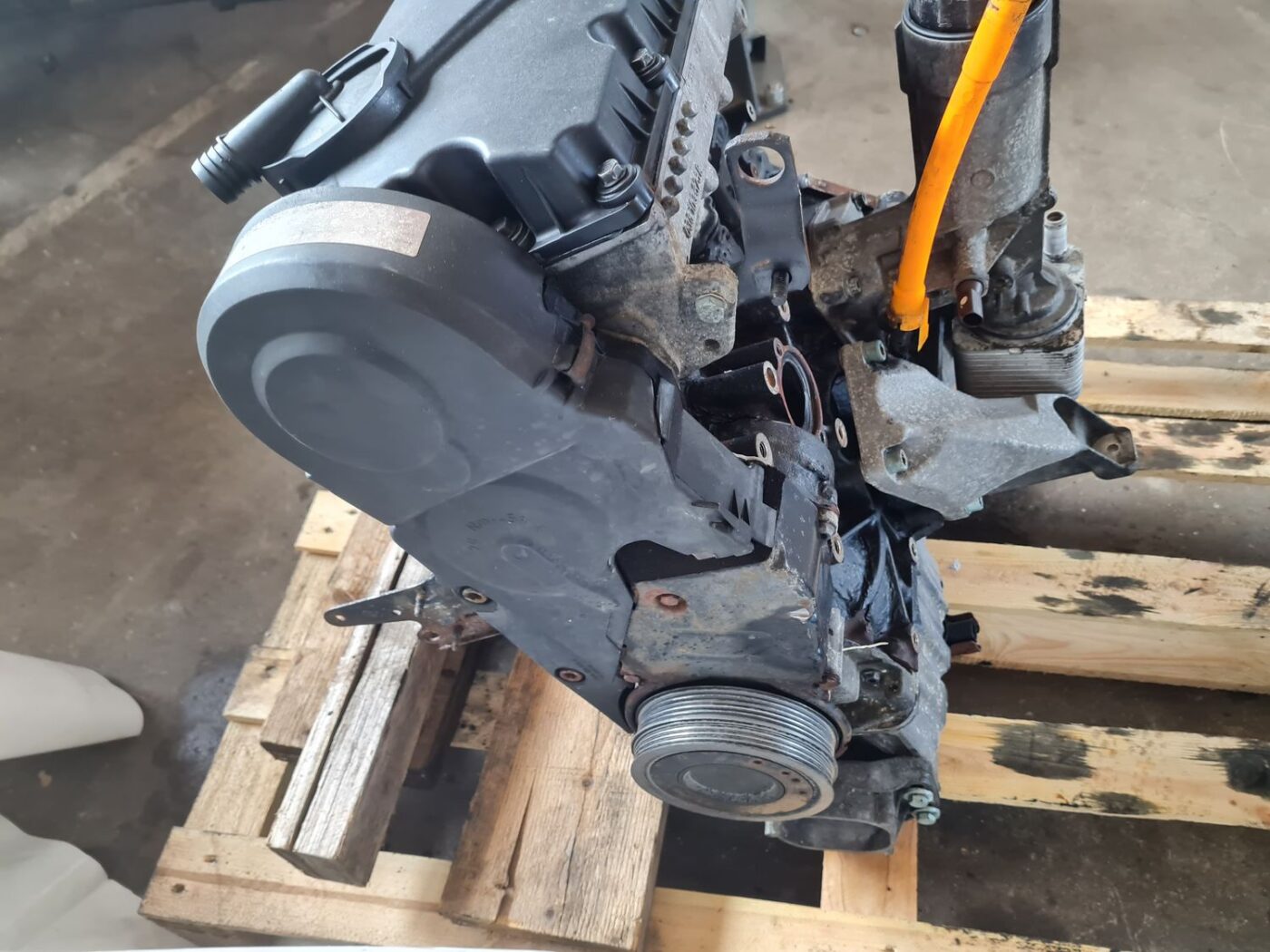 Dzinējs priekš VW PASSAT 2004 UNIVERSAL GREY 8 Dzinējs priekš VW PASSAT 2004 UNIVERSAL GREY