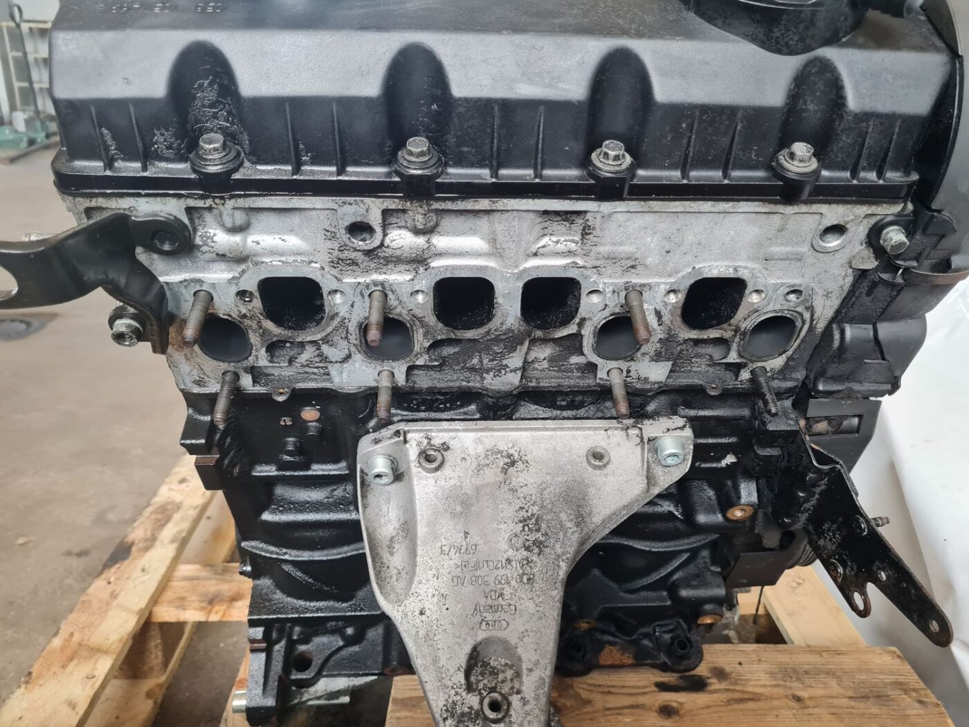 Dzinējs priekš VW PASSAT 2004 UNIVERSAL GREY 5 Dzinējs priekš VW PASSAT 2004 UNIVERSAL GREY