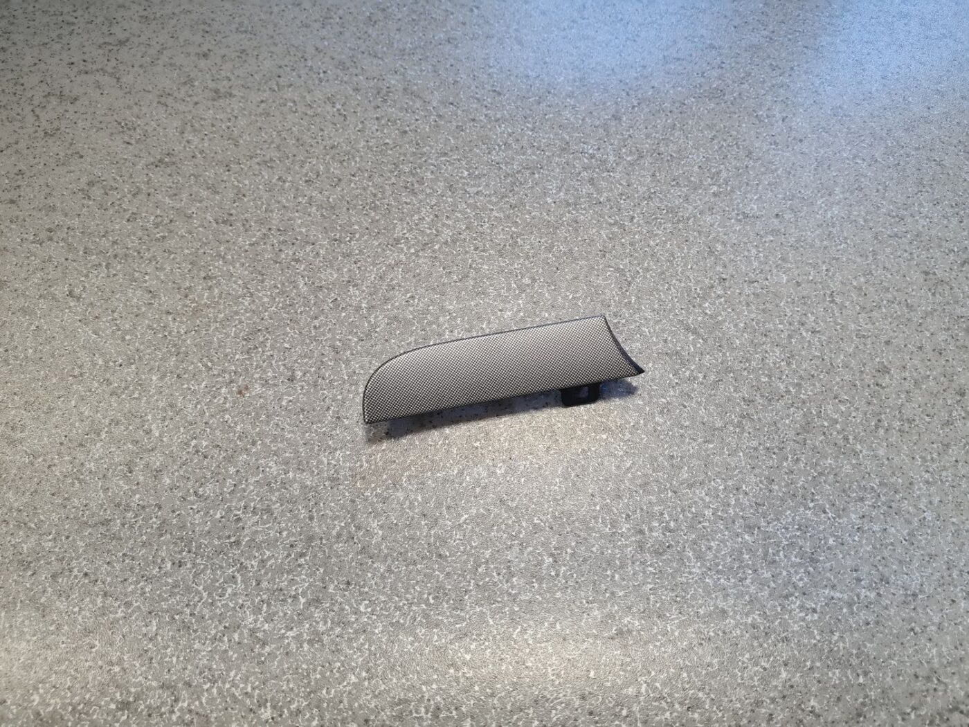 Mērinstrumentu paneļa dekoratīvā uzlika priekš VW TOURAN 2005 1 Mērinstrumentu paneļa dekoratīvā uzlika priekš VW TOURAN 2005