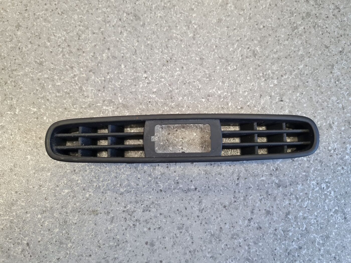 Salona plastmasa priekš MERCEDES BENZ ML280 2008 OBSIDIAN BLACK 2 Salona plastmasa priekš MERCEDES BENZ ML280 2008 OBSIDIAN BLACK