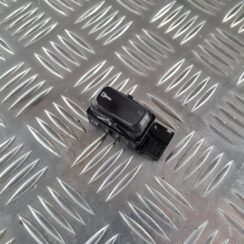 Atvēršanas/aizvēršanas poga priekš SAAB 9-5 1999