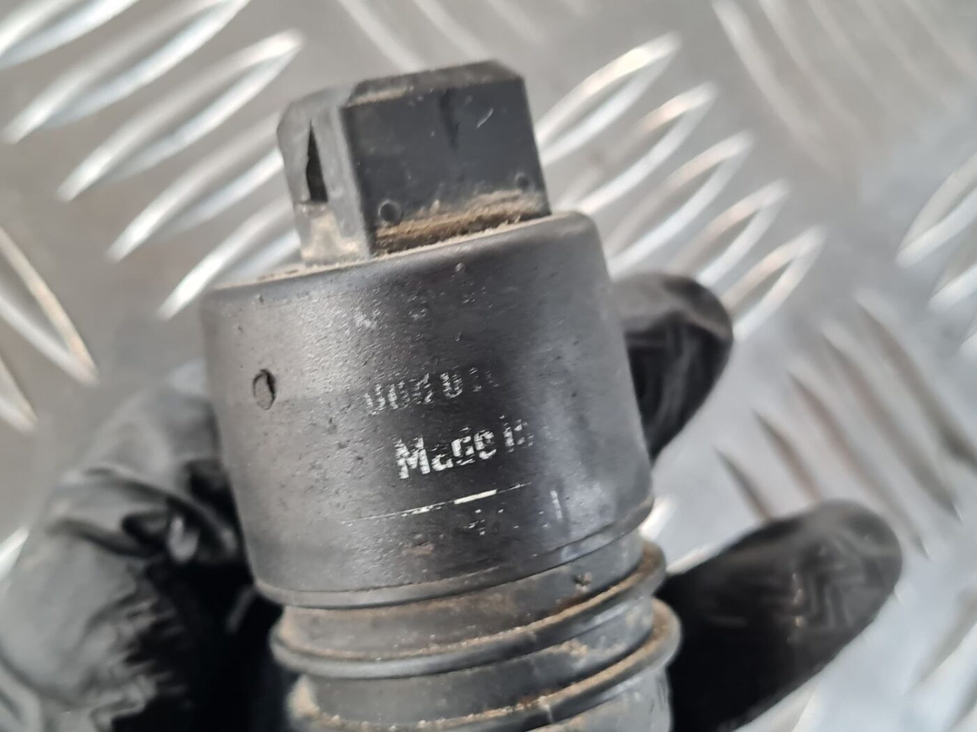 Mazgātāja šķidruma sūknis priekš SAAB 9-5 1999 3 Mazgātāja šķidruma sūknis priekš SAAB 9-5 1999