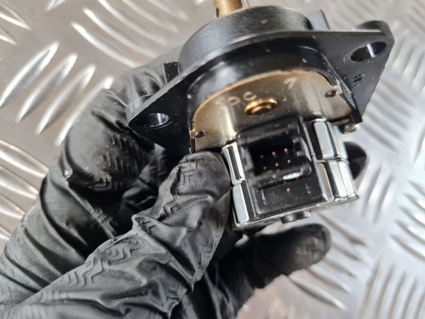 Apsildes sistēmas aktuators priekš SAAB 9-5 1999 3 Apsildes sistēmas aktuators priekš SAAB 9-5 1999