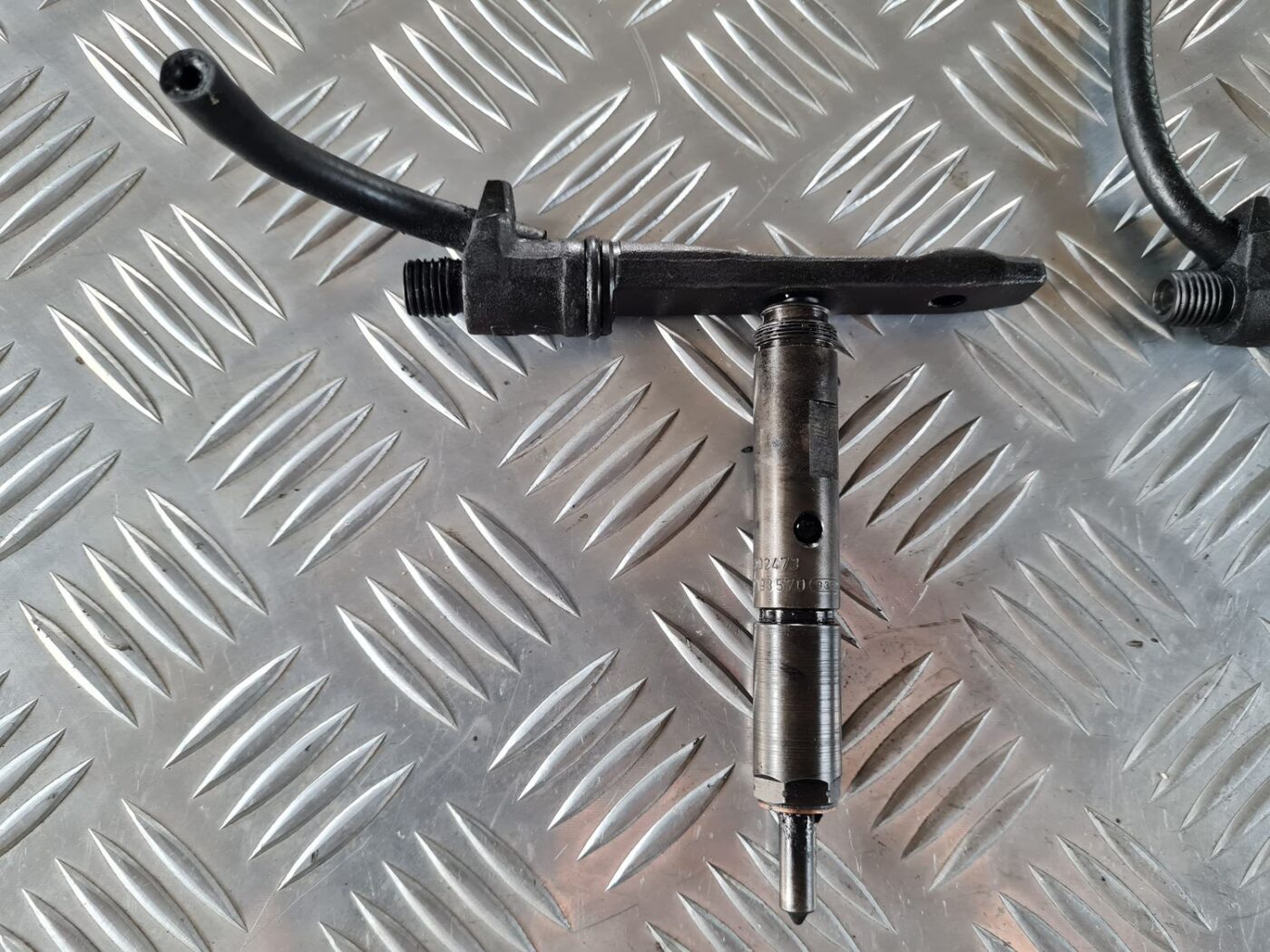 Degvielas smidzinātājs priekš SAAB 9-5 1999 7 Degvielas smidzinātājs priekš SAAB 9-5 1999