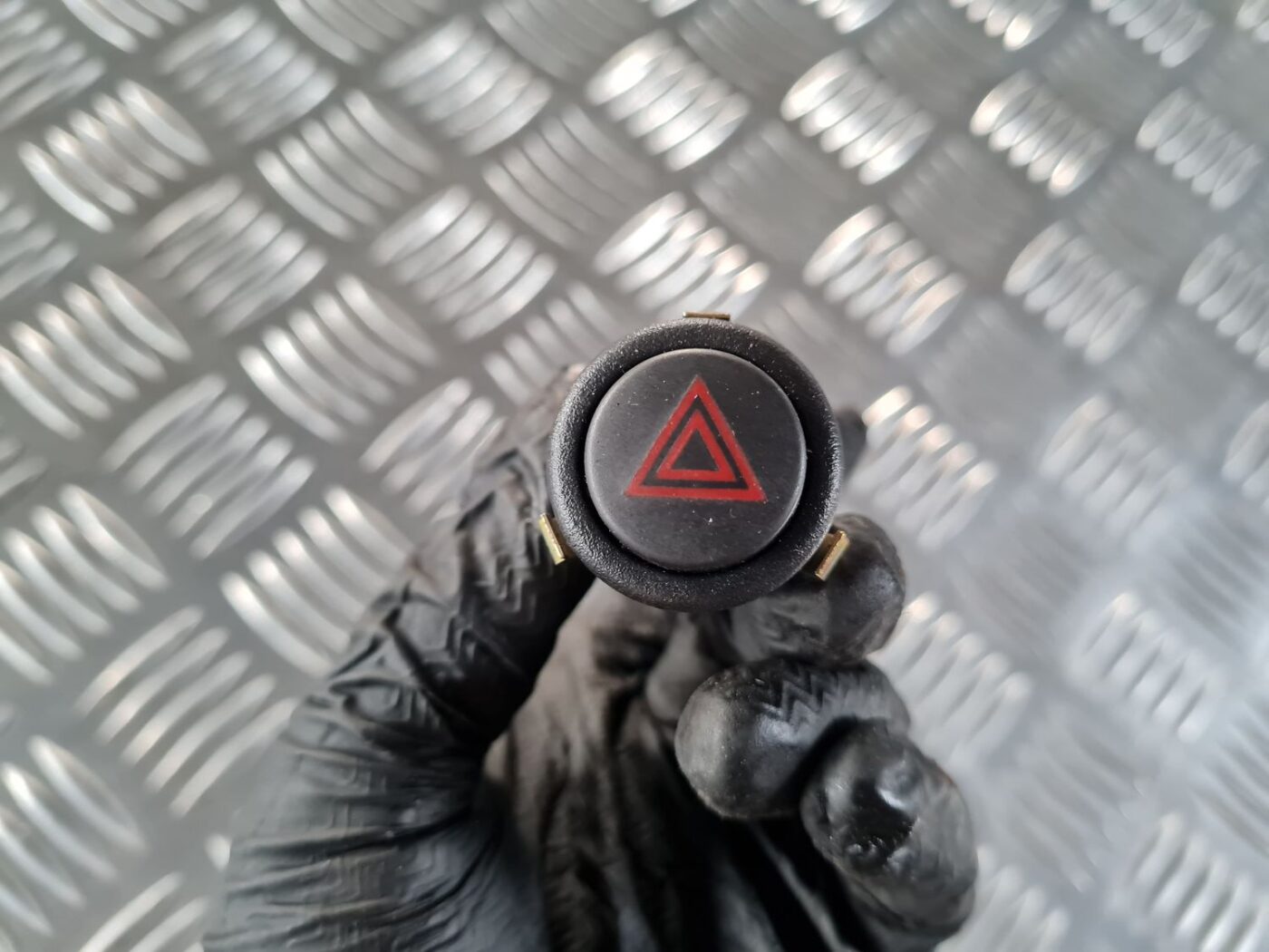 Trauksmes poga priekš SAAB 9-5 1999 3 Trauksmes poga priekš SAAB 9-5 1999