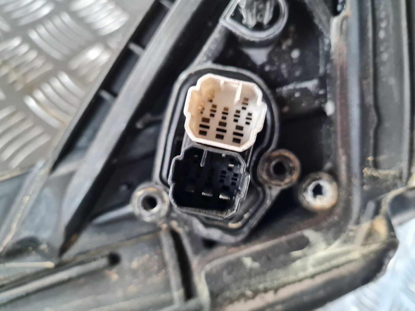 Ārējais spogulis, pa labi priekš SAAB 9-5 1999 3 Ārējais spogulis, pa labi priekš SAAB 9-5 1999