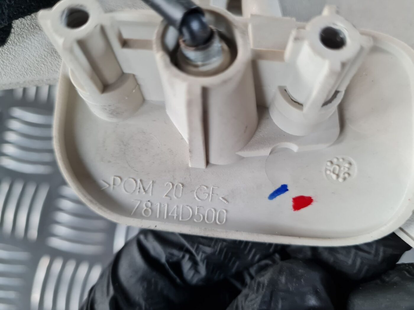 Saules aizsargs priekš SAAB 9-5 1999 3 Saules aizsargs priekš SAAB 9-5 1999