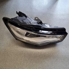 Priekšējais labais lukturis priekš AUDI A6 C7 2011-2016