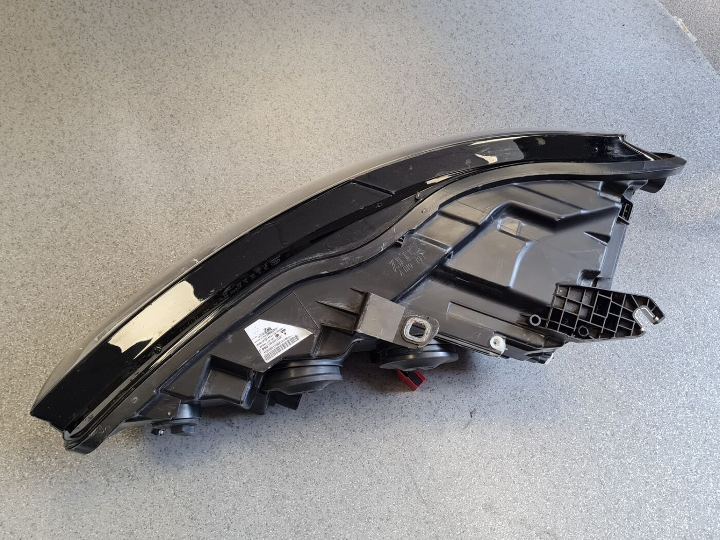 Priekšējais labais lukturis priekš AUDI A6 C7 2011-2016 5 Priekšējais labais lukturis priekš AUDI A6 C7 2011-2016