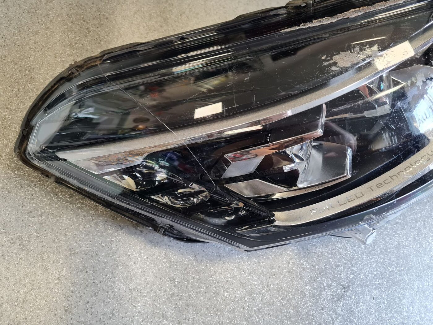 Priekšējais labais lukturis priekš PEUGEOT 508 2015-2017 2 Priekšējais labais lukturis priekš PEUGEOT 508 2015-2017