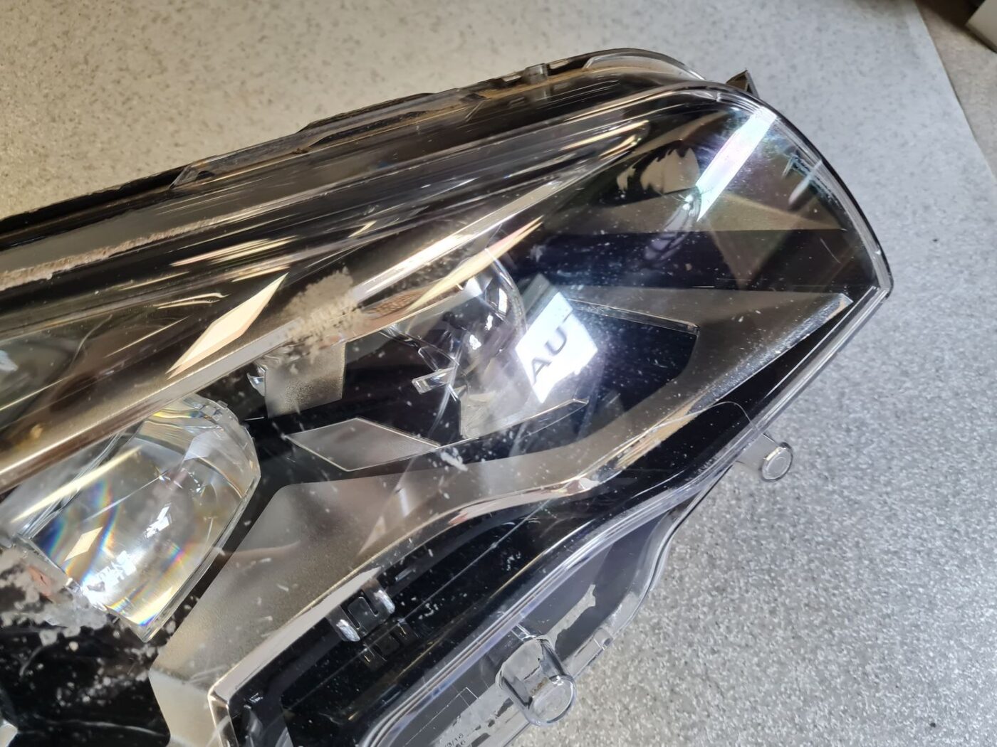 Priekšējais labais lukturis priekš PEUGEOT 508 2015-2017 24 Priekšējais labais lukturis priekš PEUGEOT 508 2015-2017