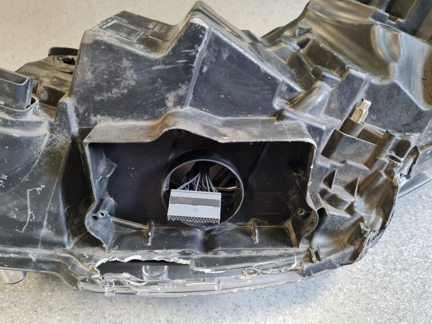 Priekšējais labais lukturis priekš PEUGEOT 508 2015-2017 11 Priekšējais labais lukturis priekš PEUGEOT 508 2015-2017