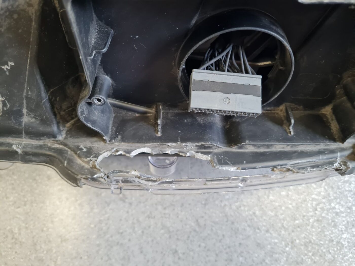 Priekšējais labais lukturis priekš PEUGEOT 508 2015-2017 10 Priekšējais labais lukturis priekš PEUGEOT 508 2015-2017