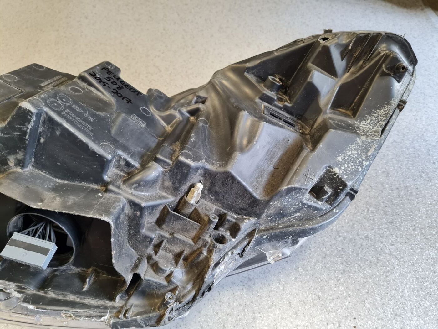 Priekšējais labais lukturis priekš PEUGEOT 508 2015-2017 9 Priekšējais labais lukturis priekš PEUGEOT 508 2015-2017