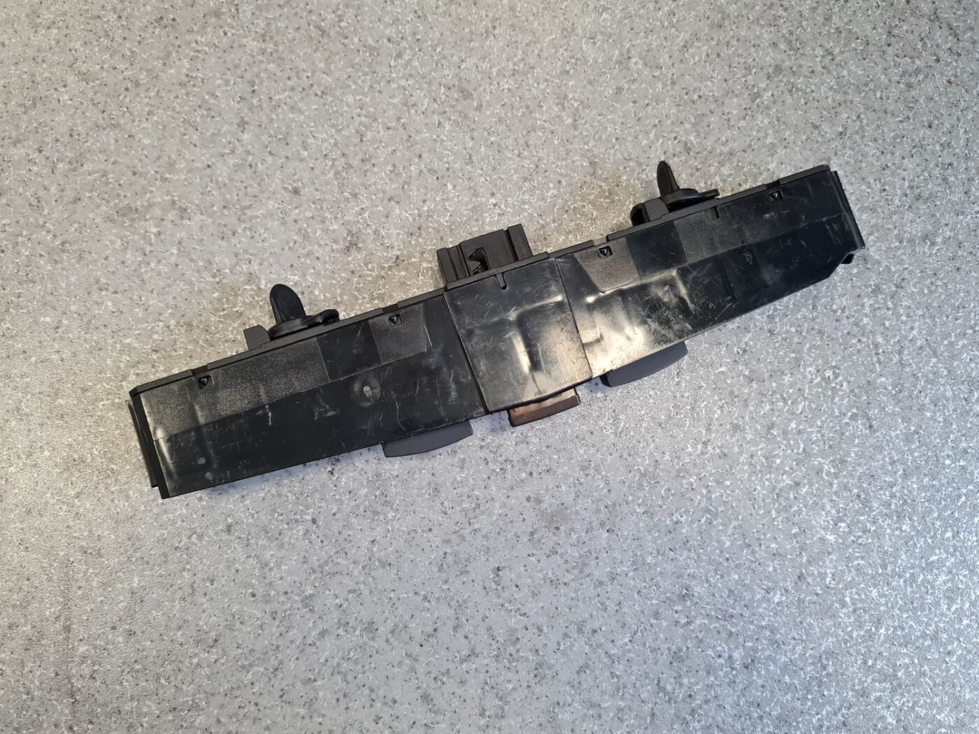 Mērinstrumentu paneļa pārslēgšanas pogas priekš OPEL ASTRA H 2005 GREEN 3 Mērinstrumentu paneļa pārslēgšanas pogas priekš OPEL ASTRA H 2005 GREEN