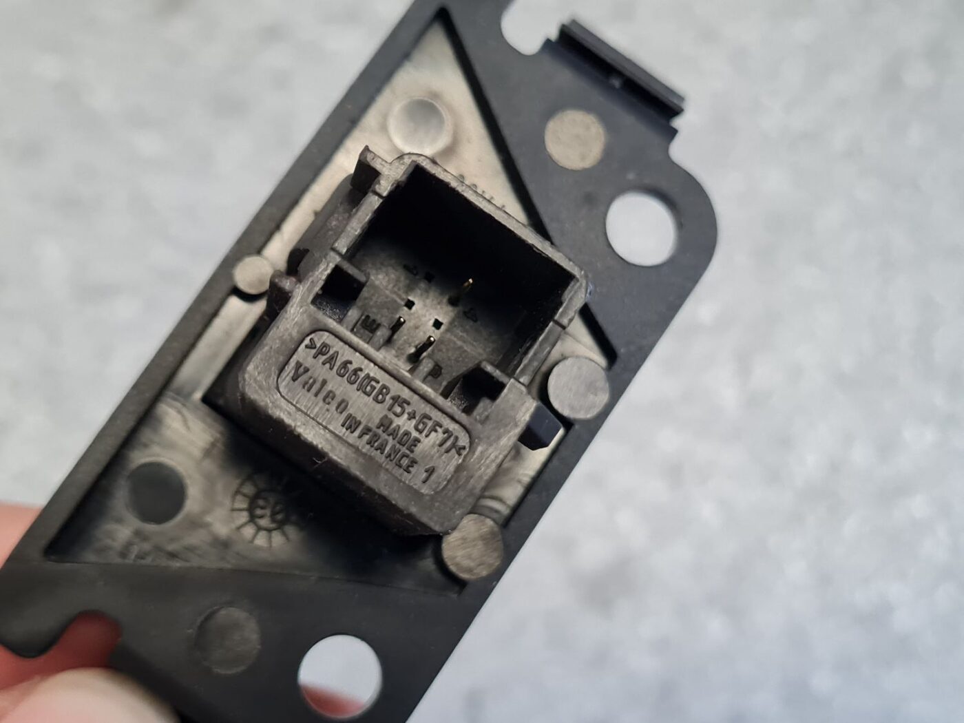 Trauksmes poga priekš PEUGEOT 307 2003 4 Trauksmes poga priekš PEUGEOT 307 2003