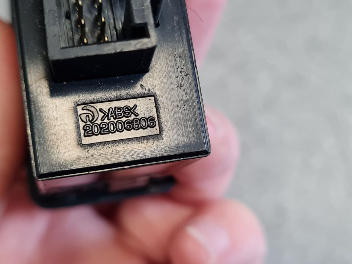 USB/AUX adapteris priekš KIA CEED 2007 4 USB/AUX adapteris priekš KIA CEED 2007