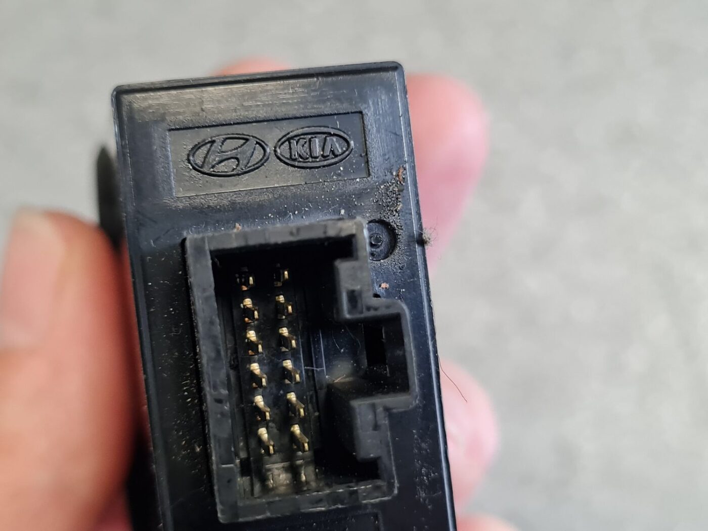 USB/AUX adapteris priekš KIA CEED 2007 3 USB/AUX adapteris priekš KIA CEED 2007