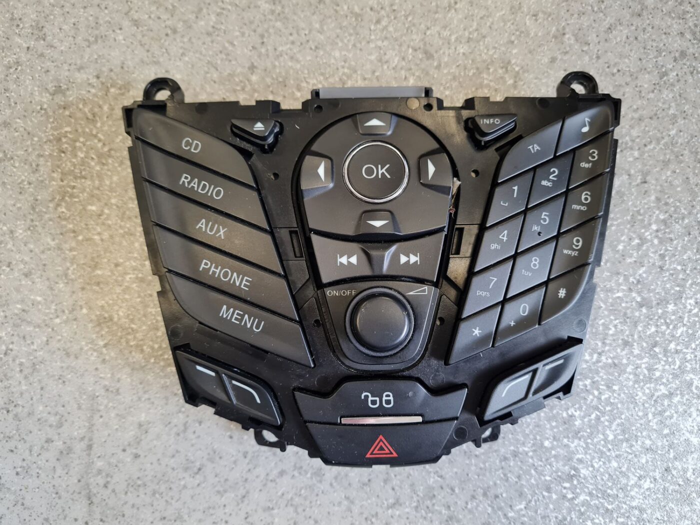 Multimēdijas vadības bloks priekš FORD C-MAX 2011 2 Multimēdijas vadības bloks priekš FORD C-MAX 2011