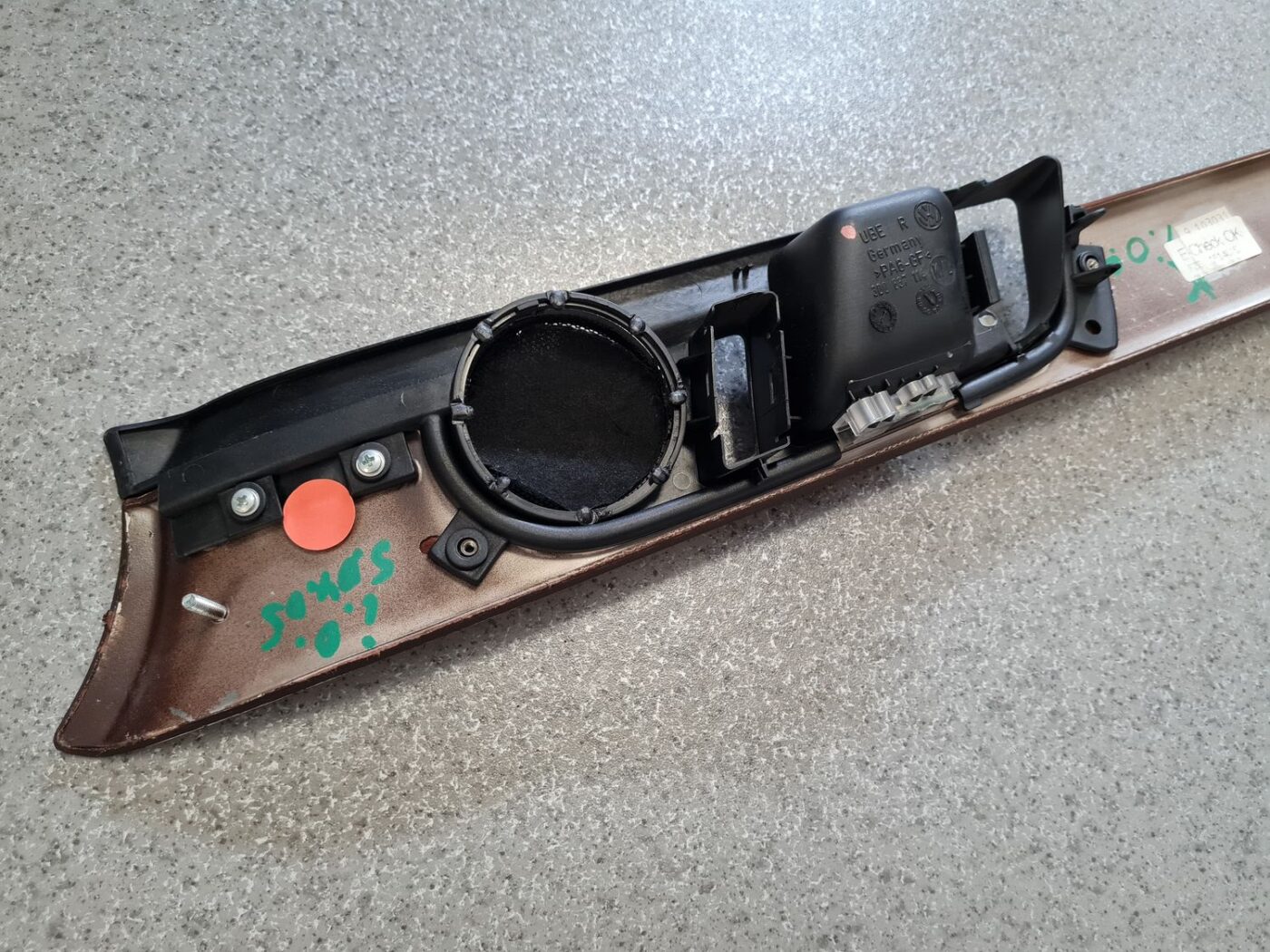 Durvju apdares uzlika priekš VW PHAETON 2005 6 Durvju apdares uzlika priekš VW PHAETON 2005