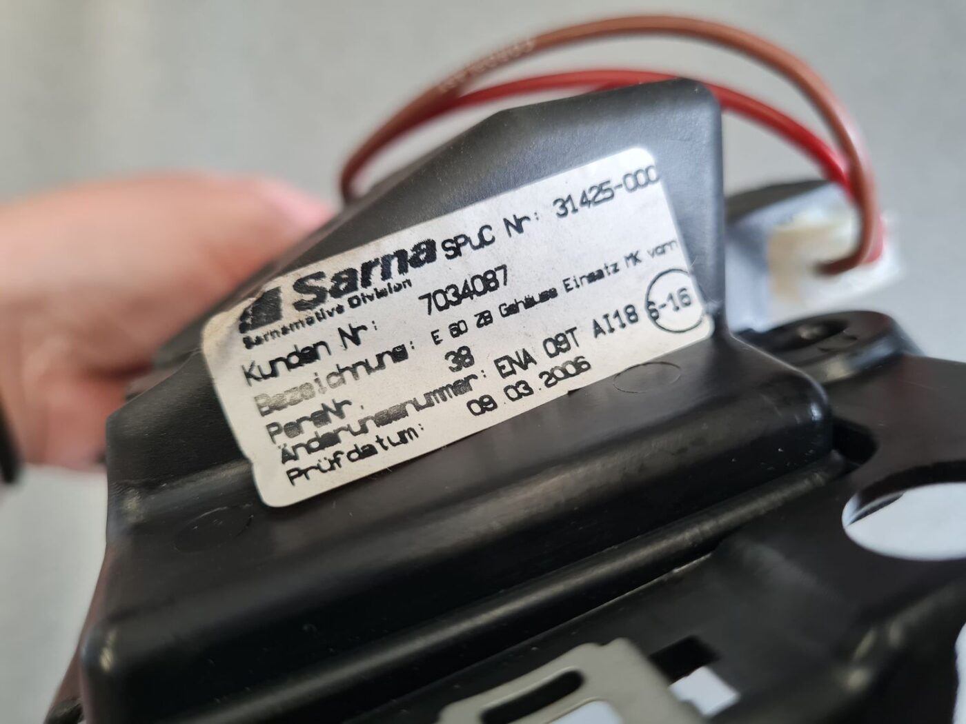 Pelnu trauks priekš BMW 525 E60 2006 OLIVE 3 Pelnu trauks priekš BMW 525 E60 2006 OLIVE