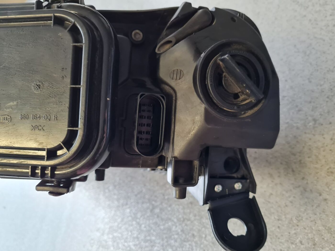 Priekšējais labais lukturis priekš AUDI A6 AVANT 2006 9 Priekšējais labais lukturis priekš AUDI A6 AVANT 2006