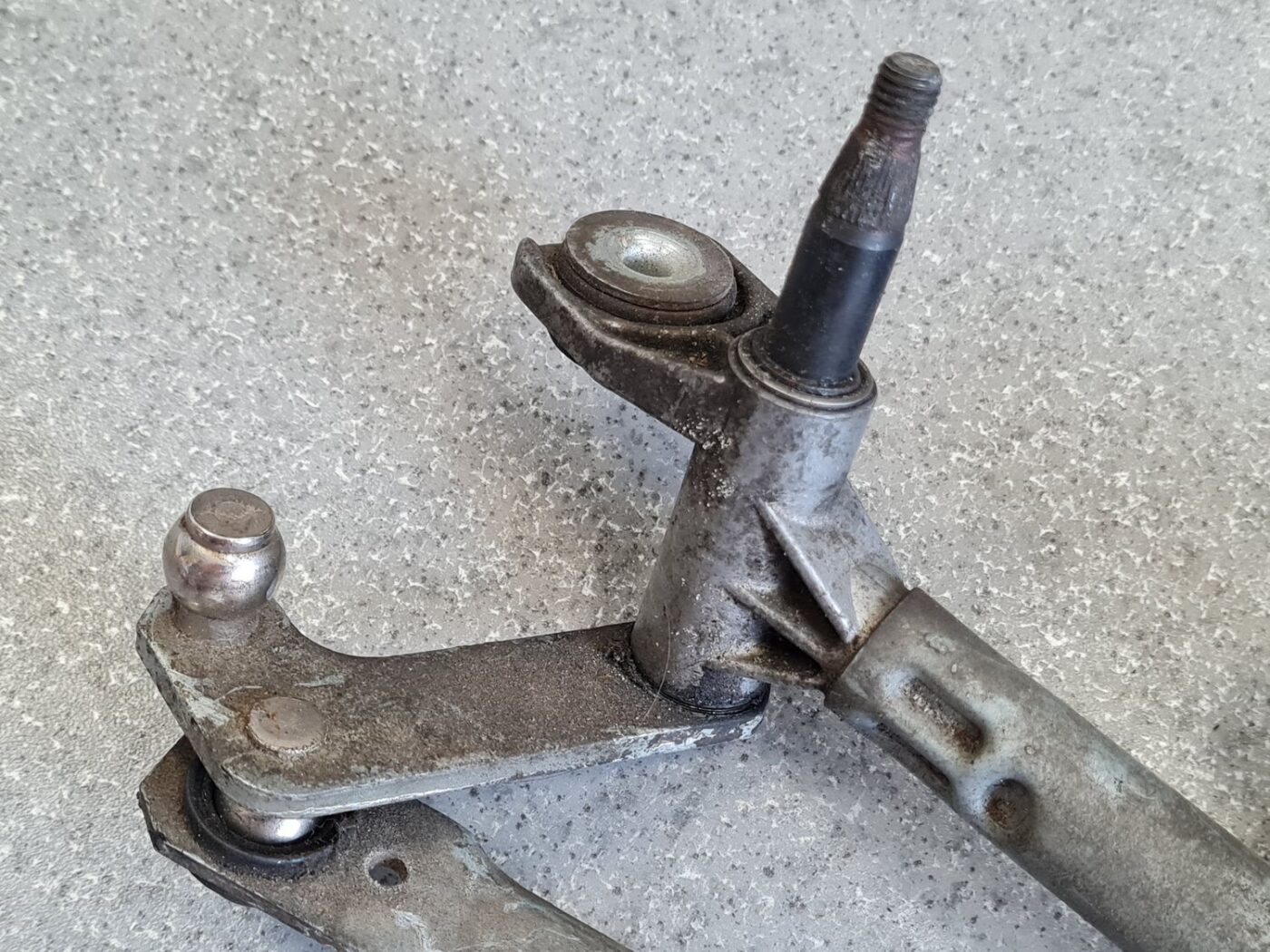 Vējstikla tīrīšanas mehānisms priekš AUDI A6 AVANT 2007 QUATTRO 6 Vējstikla tīrīšanas mehānisms priekš AUDI A6 AVANT 2007 QUATTRO