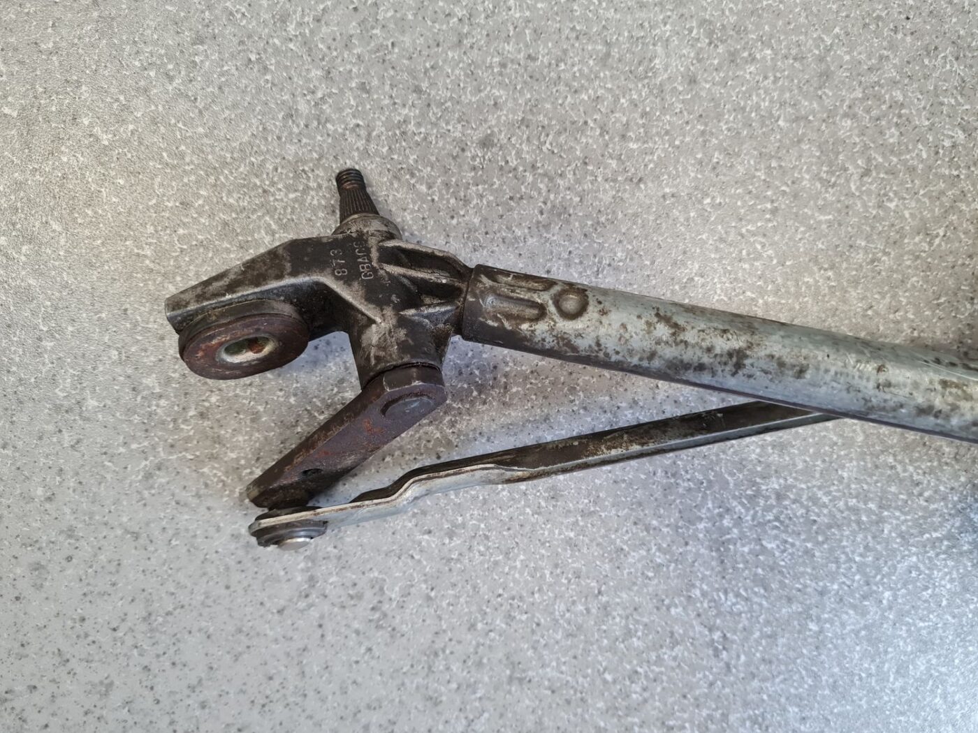 Vējstikla tīrīšanas mehānisms priekš VW PASSAT 2004 UNIVERSAL GREY 10 Vējstikla tīrīšanas mehānisms priekš VW PASSAT 2004 UNIVERSAL GREY