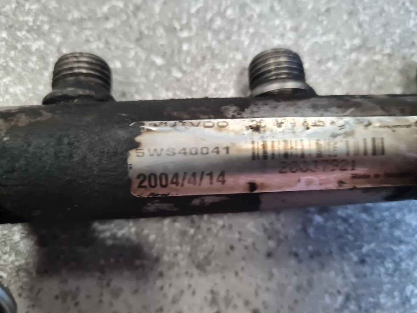 Degvielas sadales caurule priekš VOLVO S40 2004 Grey 7 Degvielas sadales caurule priekš VOLVO S40 2004 Grey