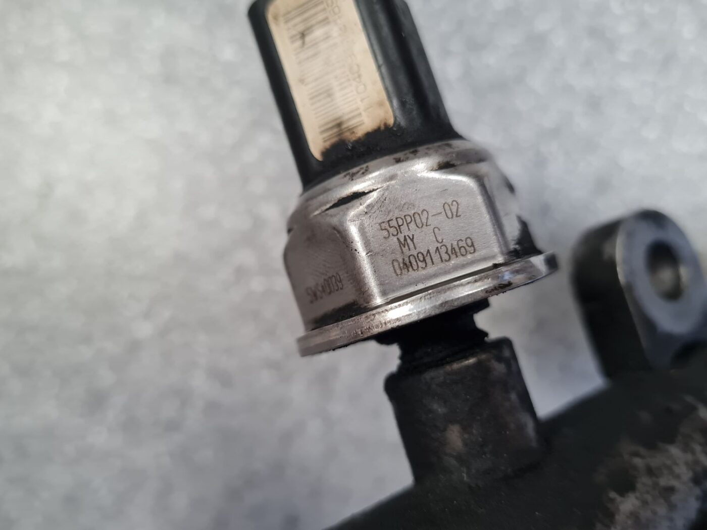 Degvielas sadales caurule priekš VOLVO S40 2004 Grey 4 Degvielas sadales caurule priekš VOLVO S40 2004 Grey